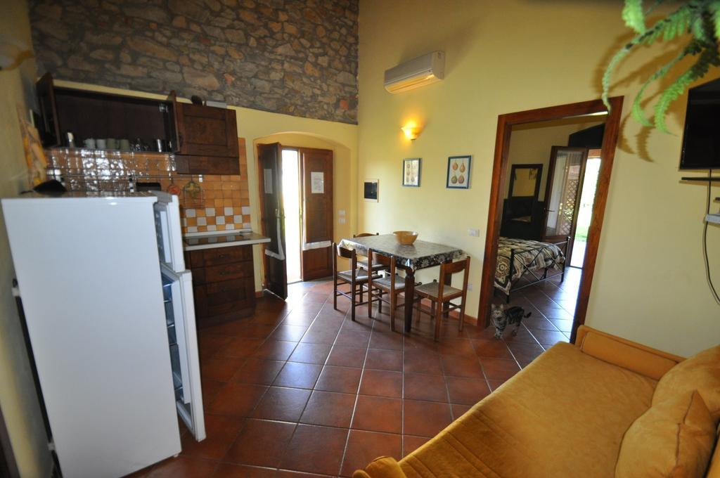 Villa Agriturismo Il Cerrosughero à Scarlino Chambre photo